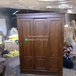 Almari Pakaian Lemari Baju Kayu Jati Minimalis 3 Pintu Sliding HMJ-LPKN 33