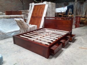 Dipan Ranjang Tempat Tidur Kayu Jati Minimalis 3 Laci HMJ-TTD 44