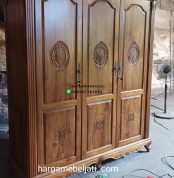 Almari Pakaian Lemari Baju Kayu Jati Klasik Ukir Mewah 3 Pintu Finishing Natural Wood HMJ-LPKN 36