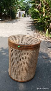 Keranjang Baju Kayu Jati x Rotan Model Tabung HMJ-KRBJ 01