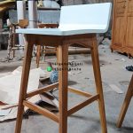 Kursi Cafe Kursi Bar Minimalis Kayu Jati Finishing Natural x Duco HMJ-KCF 28