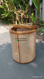 Keranjang Baju Kayu Jati x Rotan Model Tabung HMJ-KRBJ 01 - Image 2