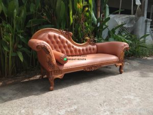 Kursi Sofa Klasik Ukir Louis Rangka Kayu Jati Finishing Natural Wood SKSF 14 - Image 2
