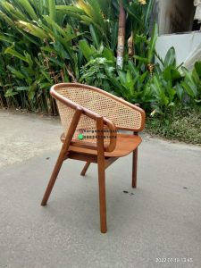 Set Kursi Teras Minimalis Kayu Jati Kombinasi Ayaman Rotan Finishing Natural HMJ-SKATRS 18 - Image 2