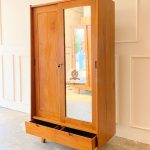 Pengrajin Furniture Lemari Baju Retro Pintu 2 Kayu Jati Natural HMJ-LPKN 41